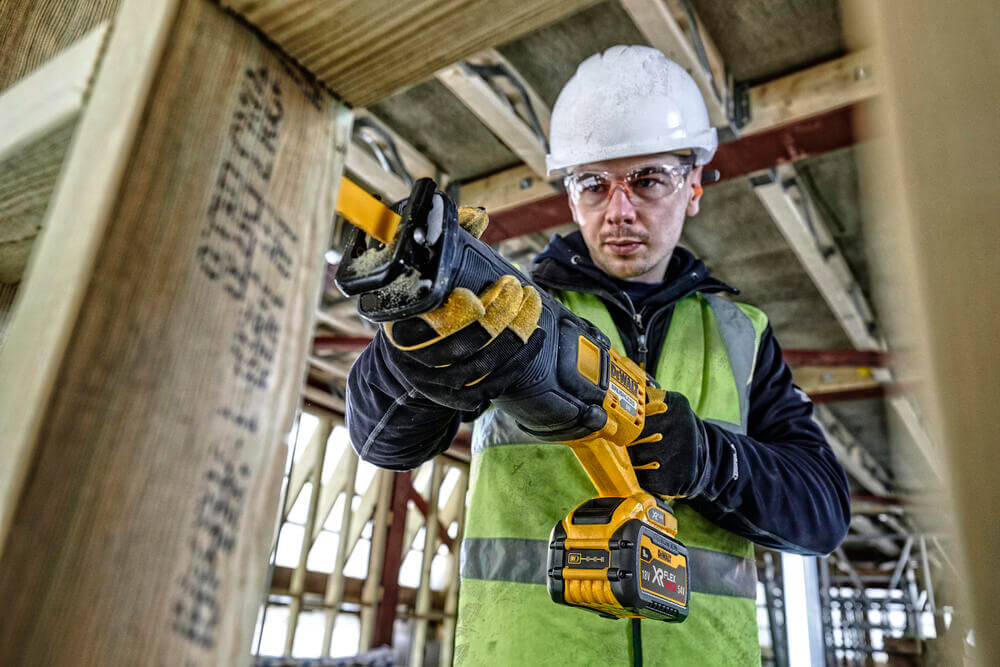 Пила шабельна акумуляторна DeWALT DCS389NT - Зображення 6