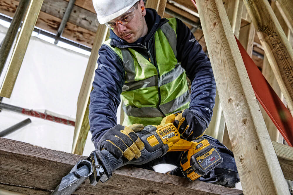 Пила шабельна акумуляторна DeWALT DCS389NT - Зображення 9